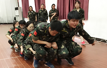 挑戰(zhàn)冠軍隊，與時間賽跑，與榮譽共舞！