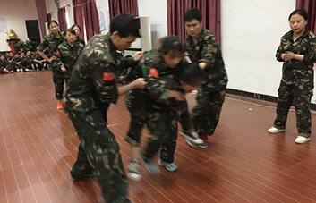 挑戰(zhàn)冠軍隊：體力與意志力的較量，速度與時間的對決！